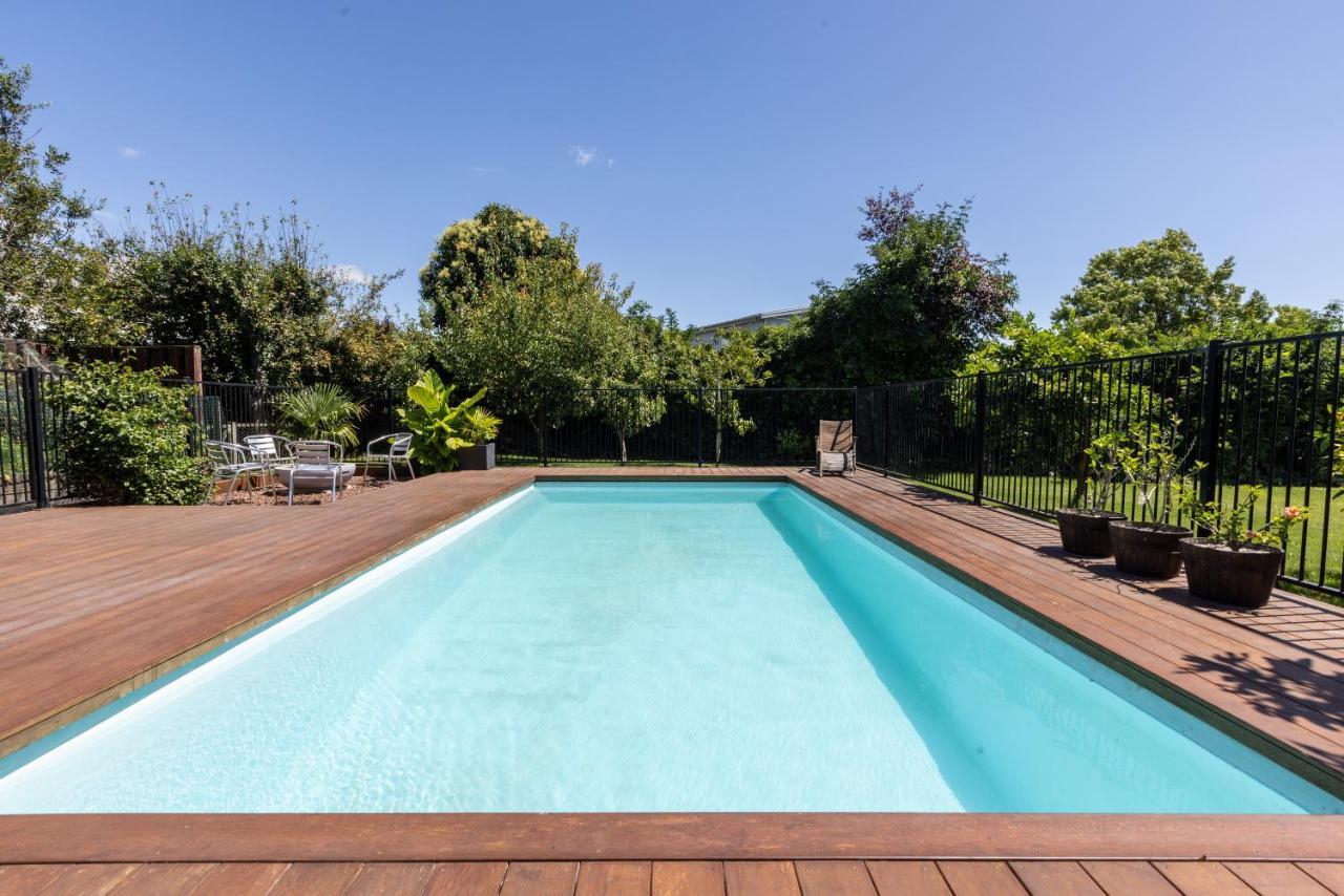 Live Large In The Village Havelock North Luaran gambar